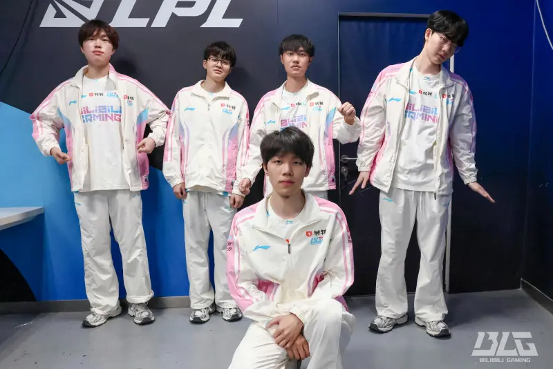 开云官方网站-BLG官方发布对战WBG组内赛赛场合照：再求存进